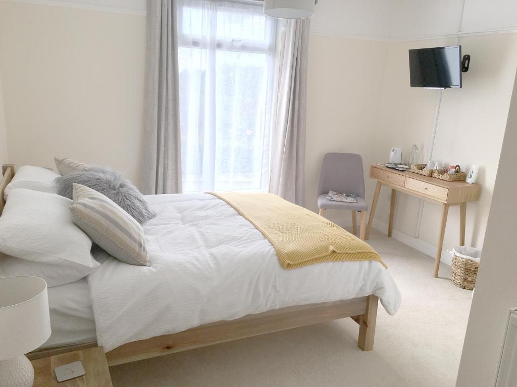 bristol airport accommodation